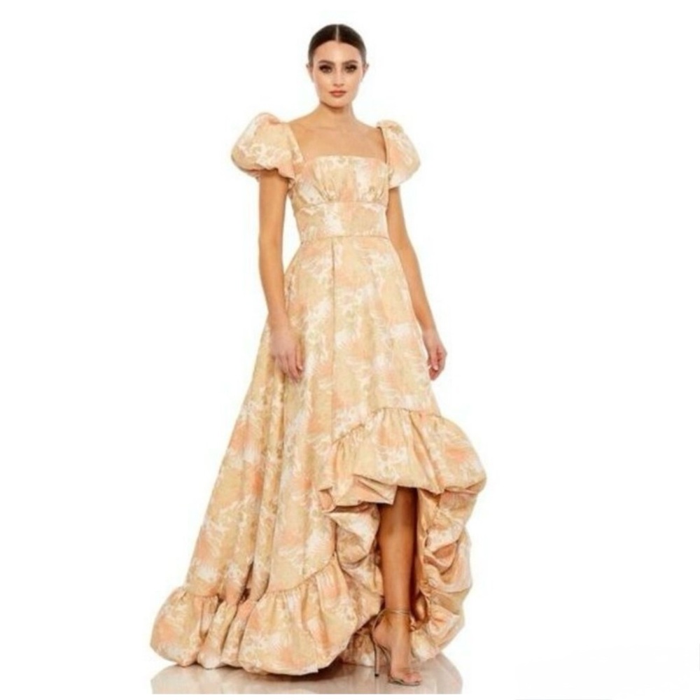 NWT MAC DUGGAL 68276 Floral Brocade Evening Gown Size 6 Puff Sleeve Peach Gold